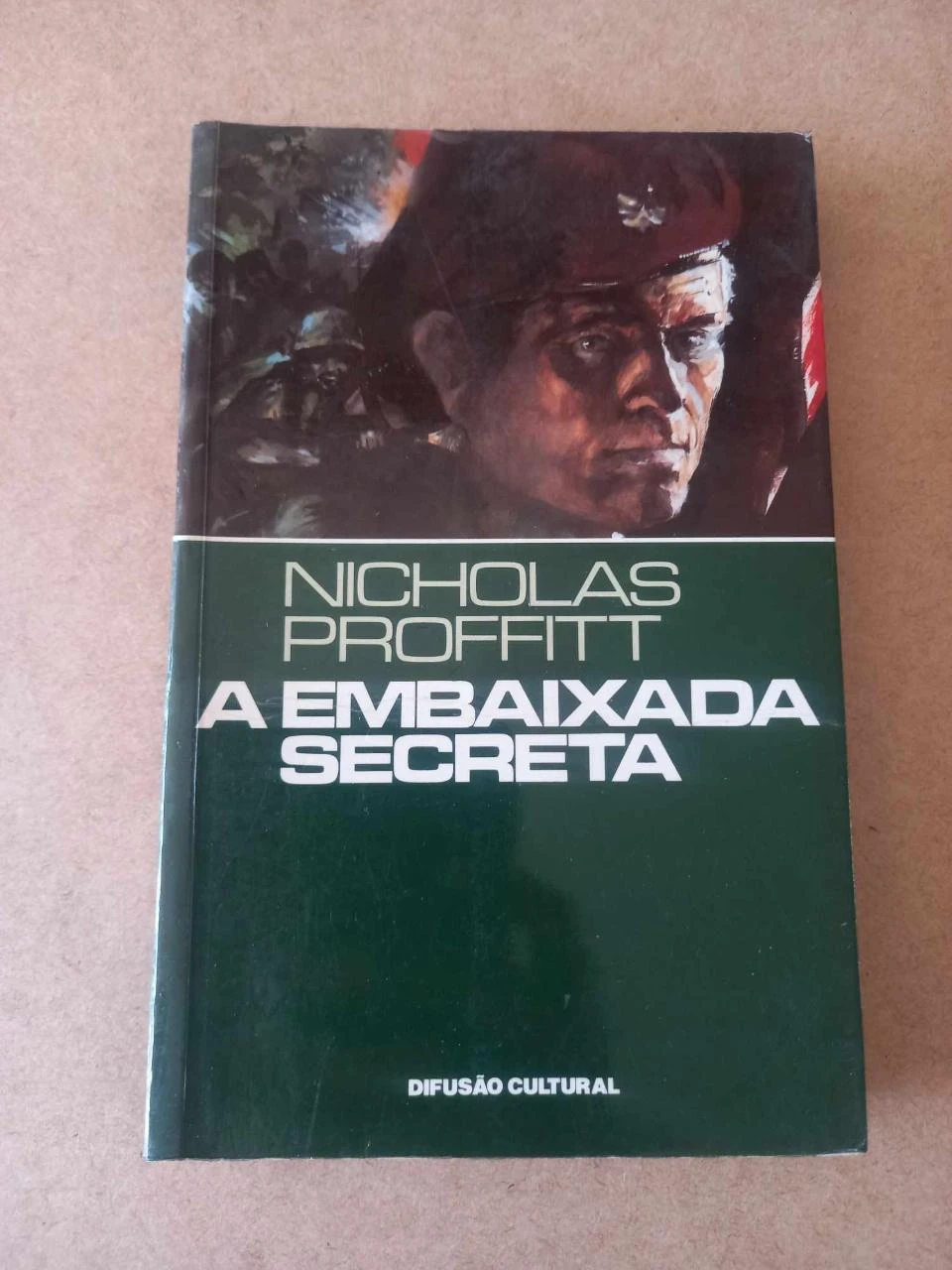 Livro A embaixada secreta